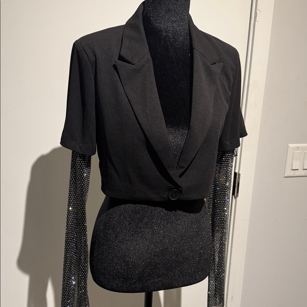 Fashion Nova Elegant Black Cropped Blazer